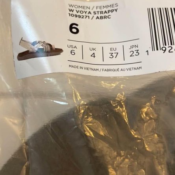 BRAND NEW women teva voya strappy sandals size US 6 - Picture 5 of 5